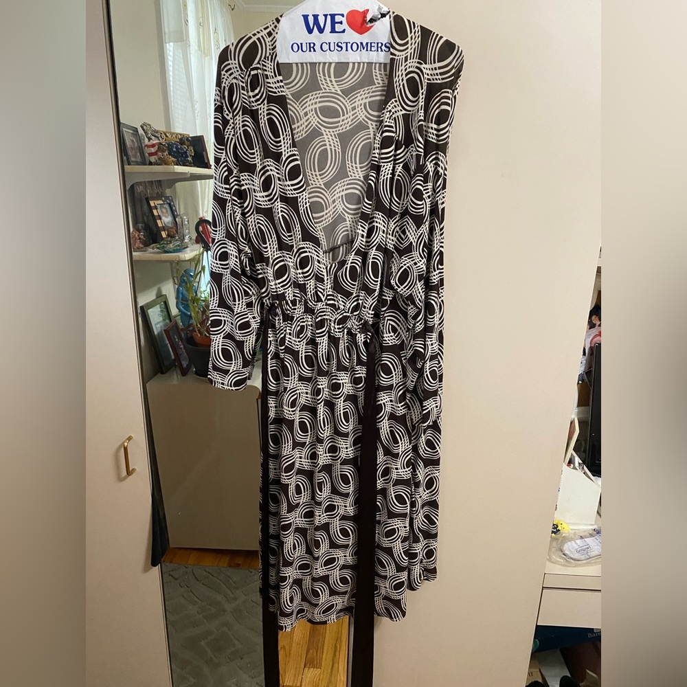 Deep v next brown and bright dress with back tie